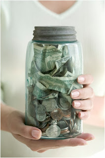 52 Week Plan to Plump Your Piggy Bank For The 65 Year Old You