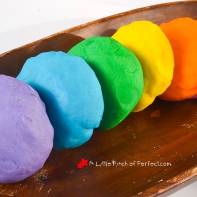 How to Make the Best  Homemade Play Dough!