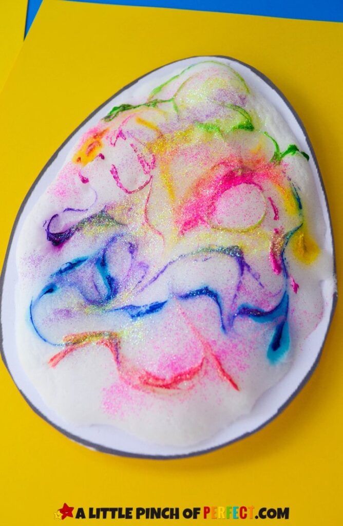 Puffy Paint Easter Egg Craft for Kids + Free Template #eastercraft #easteregg #kidsactivity