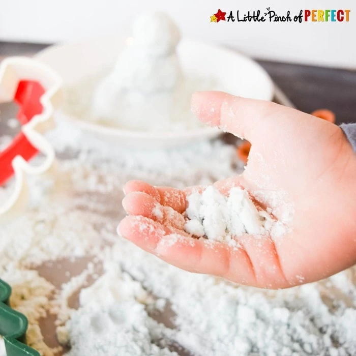 How to make Pretend Snow: Winter Themed Kinetic Sand for Kids