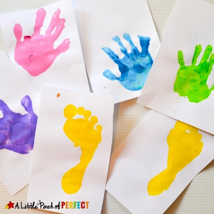 Adorable Mother's Day handprint craft and Free Template for children to make: You can choose a flower pot or a flower vase to put handprint flowers in that were made by Mom’s favorite kids