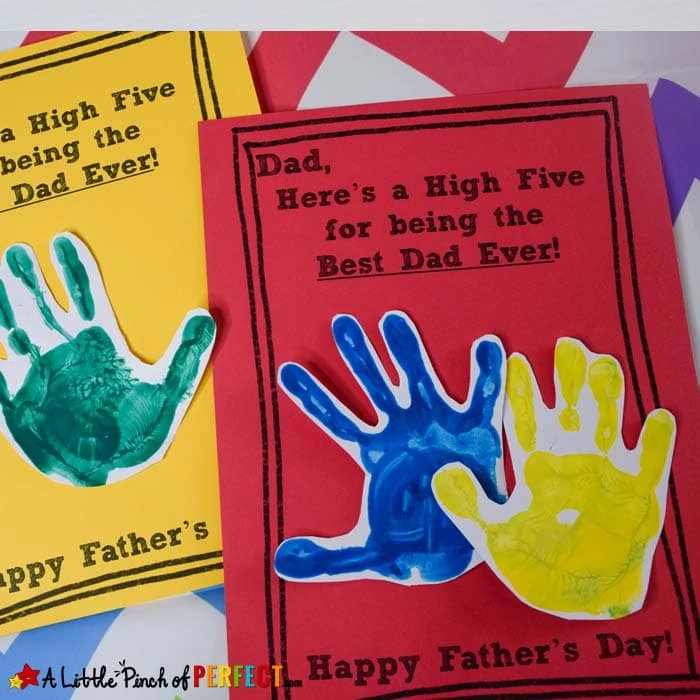 Father's Day High Five Handprint Craft and Free Template (#kidcrafts #crafts #fathersday)