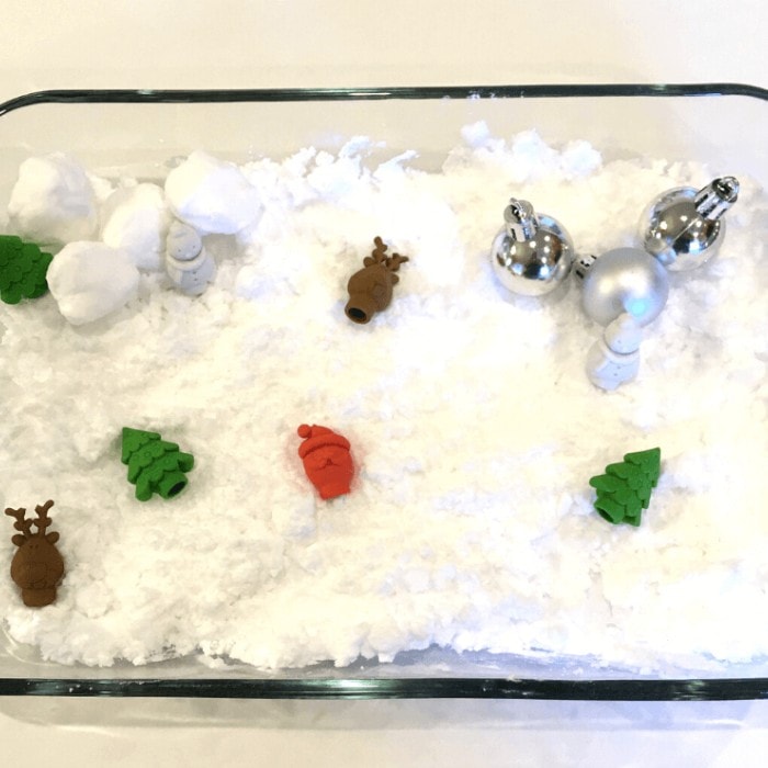 Snow Activities Kids Will Love this Winter: Enjoy some winter fun with these simple snow activity ideas for kids like snow paint, snow crafts, snow recipes, and snow play. #kidsactivity #preschool #daycare #snow