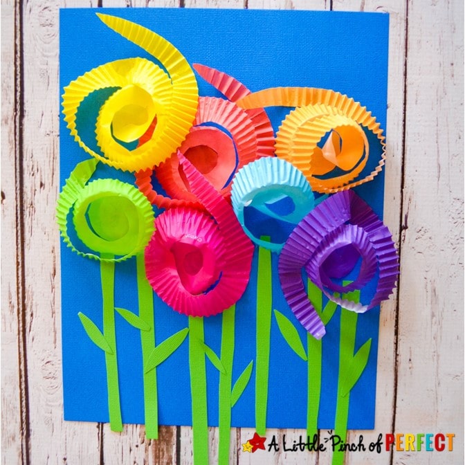 Learn how to make a flower craft with kids using cupcake liners. Perfect anytime or spring, summer, and Mother’s Day. #kidscraft #craft #kidsactivity