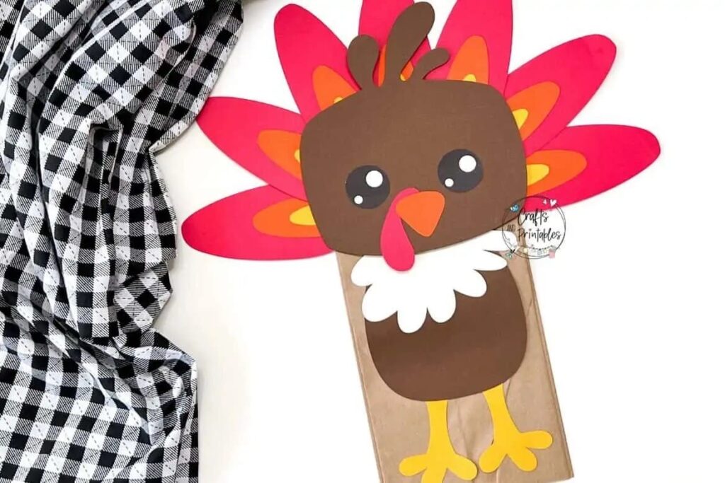 Paper Bag Turkey Craft and more ideas for kids to make this Thanksgiving.  #thanksgivingcraft #kidscraft #kidsactivity