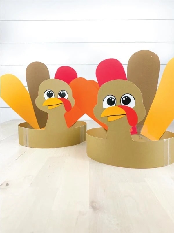 Turkey Headband Craft and more ideas for kids to make this Thanksgiving.  #thanksgivingcraft #kidscraft #kidsactivity