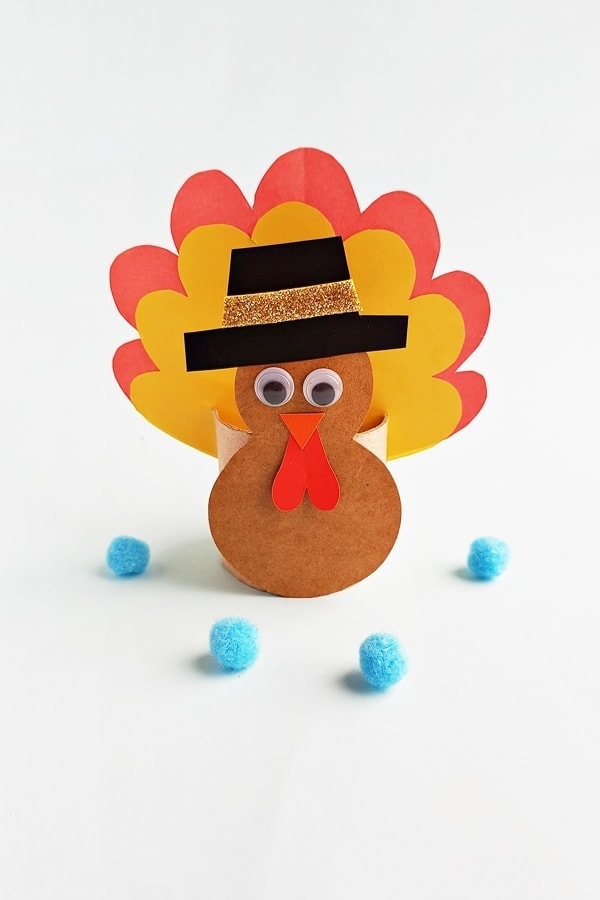 Toilet Paper Roll Turkey Craft and more ideas for kids to make this Thanksgiving.  #thanksgivingcraft #kidscraft #kidsactivity